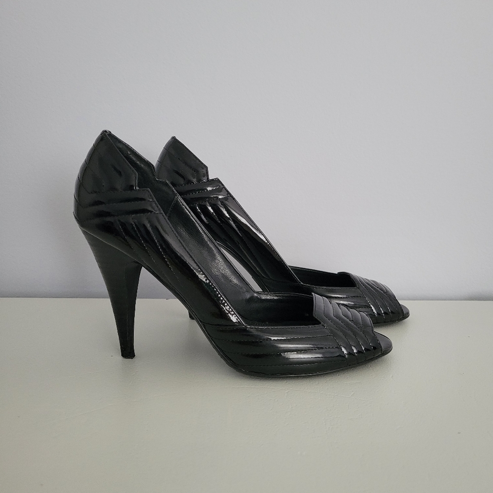 CALVIN KLEIN patent black geometric quilted pumps
